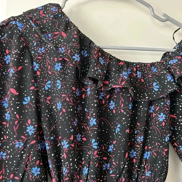 NWT AQUA Women’s Belted Floral Long Sleeve Off the Shoulder Romper | size XS - Picture 6 of 7